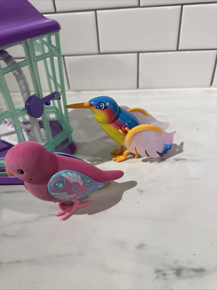 Little Live Pets 3 Lil’ Birds & Cage