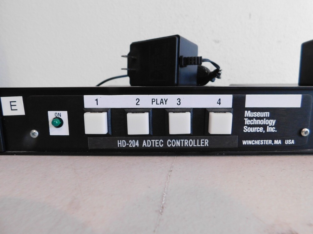 2 Museum Technology Source Inc. RS-232 HD-204 Adtec Controllers Version 1.22