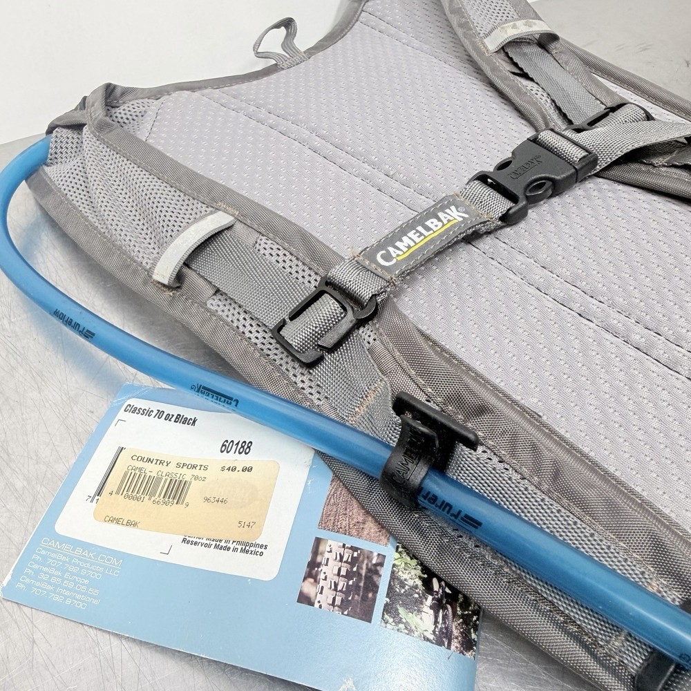 CamelBak Classic Light Bike Hydration Pack Black 70oz - New with Tags