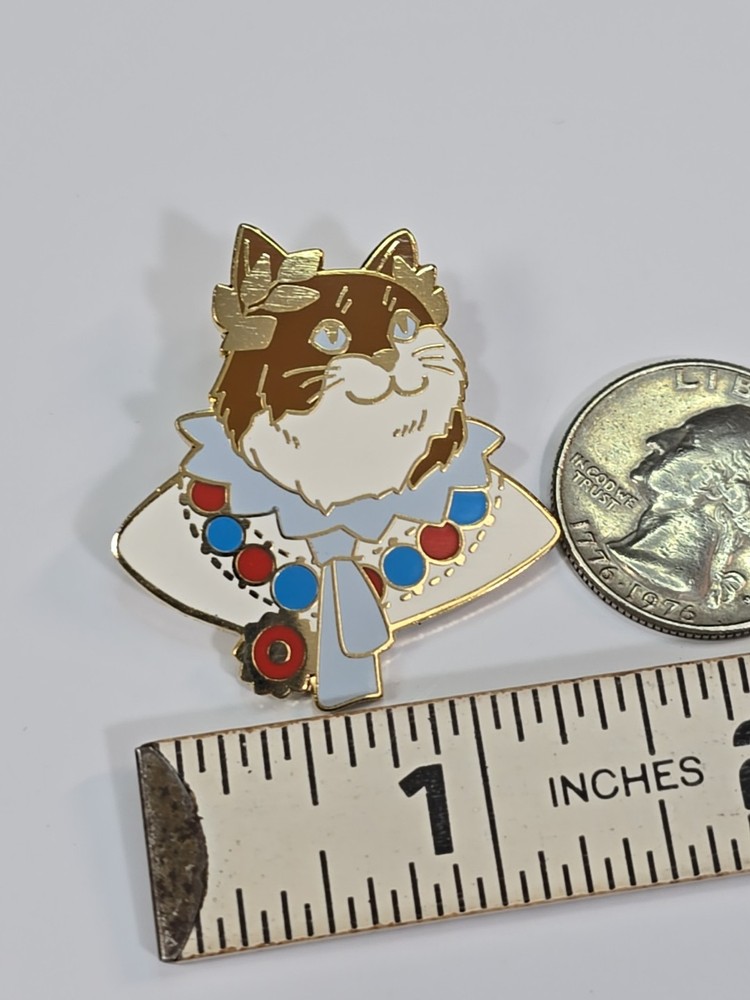 Cat With Laurel Crown & White Robes Lapel Pin