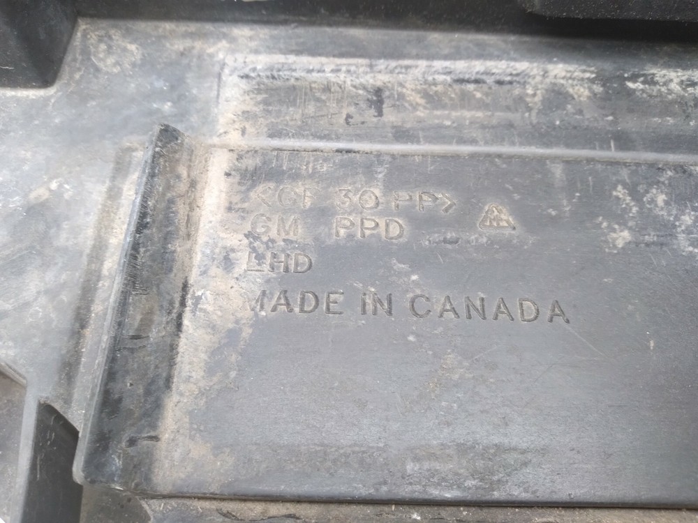 2007 Cadillac SRX BATTERY TRAY BOX TIE DOWN