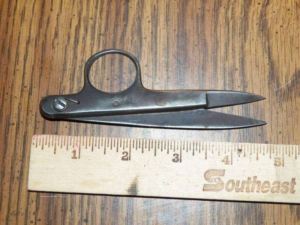 Antique One Finger Scissor / Thread Nipper