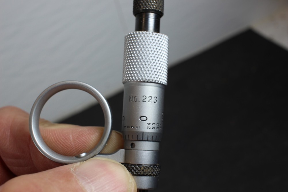 Starrett No.223RL Paper Micrometer