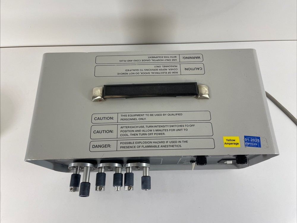 Luxtec FiberOptics Universal Series 1600 Fiber Optic Light Source