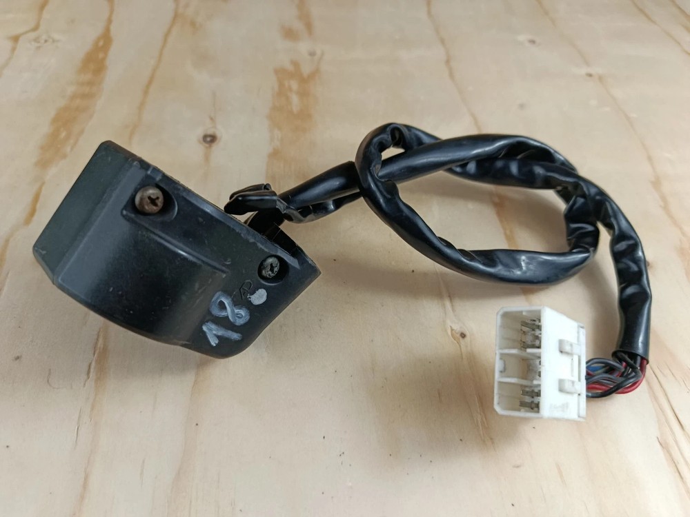 (D) 1995 Triumph Trophy 900 Right Handlebar Control / Switchgear Genuine