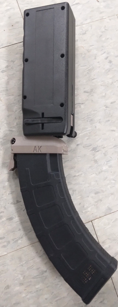CYMA / LCT AK AEG Odin Speedloader Adapter (Tan)