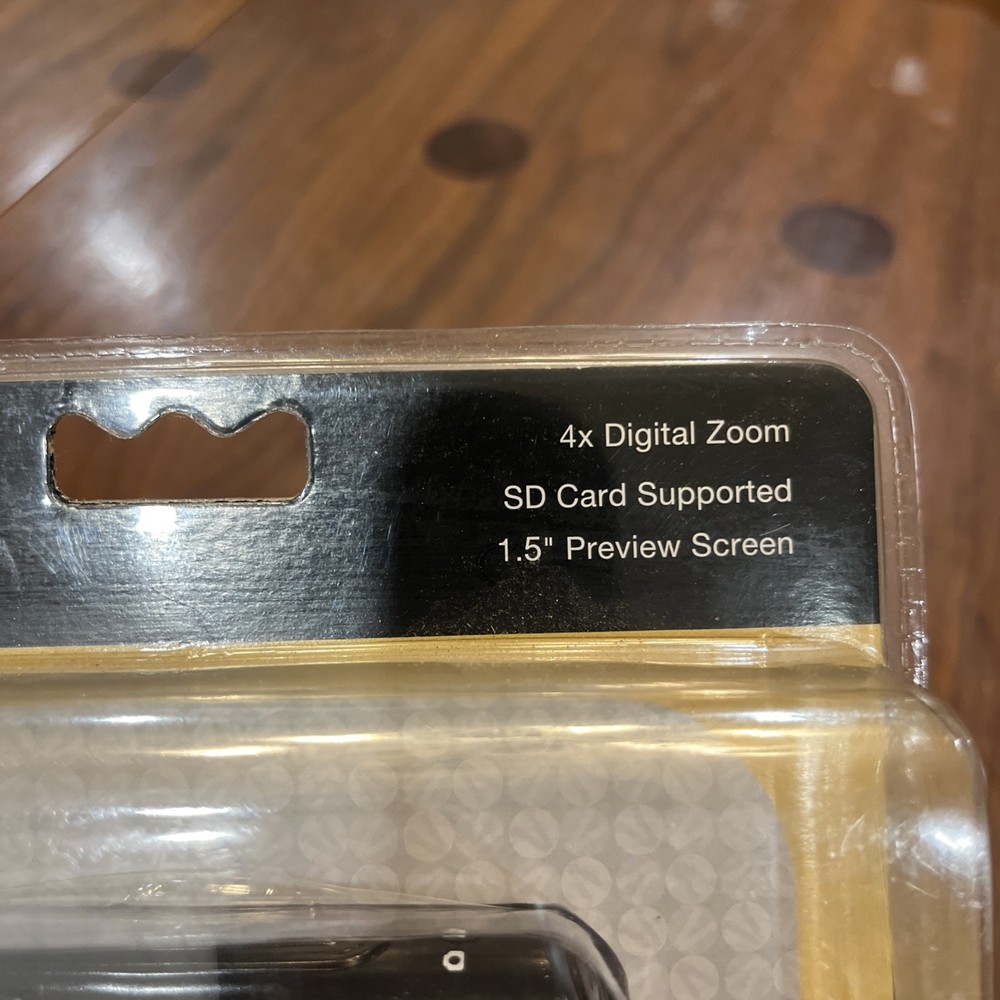 Vivitar Digital Camcorder DVR503 4X ZOOM