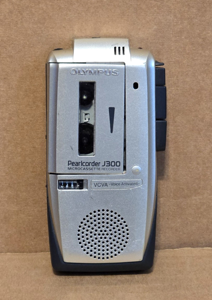 Olympus Pearlcorder J300 Microcassette Recorder Tested & Works