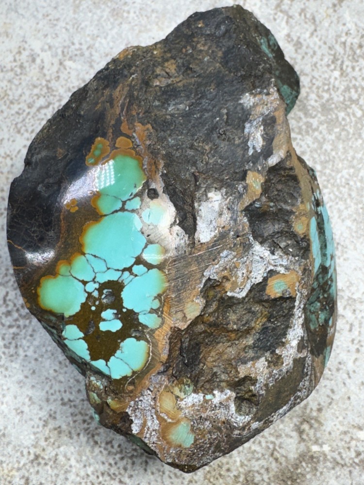 Hubei turquoise stabilized great color and pattern very hard material