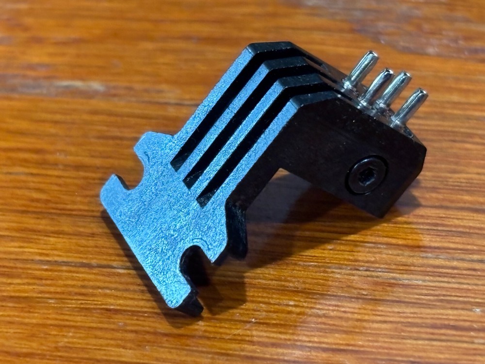 Headshell Std-mount To P-mount Adapter (Black)