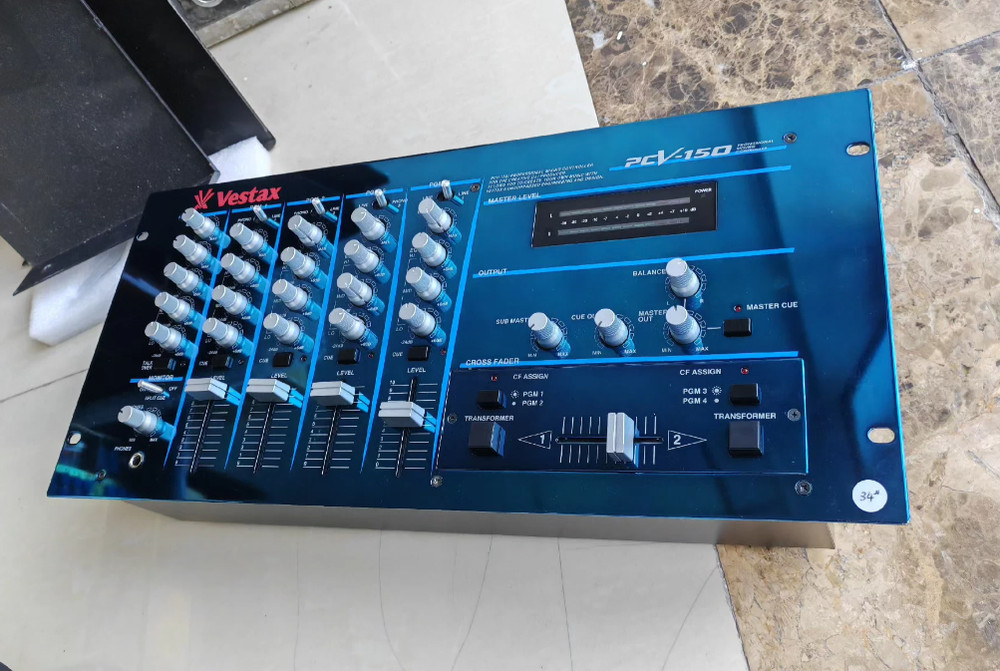 1pcs Vestax PCV-150 Mixing Console