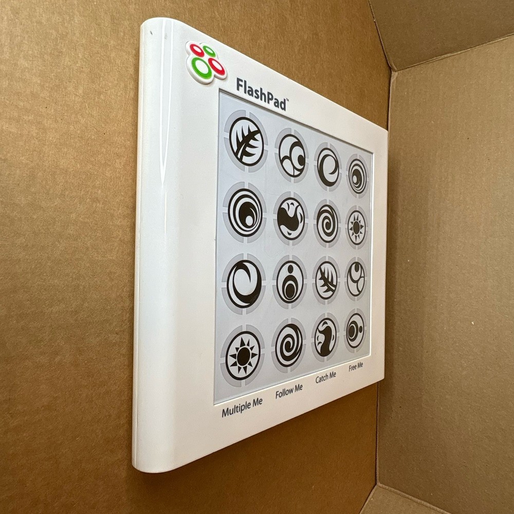 FlashPad Electronic Light & Touch Games Toy Element White Pre-owned Memory Game