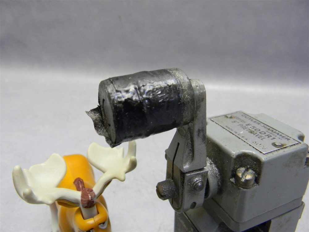 Cutler Hammer E50SG Ser A2 Limit Switch E50DR1 Ser A1 E50KL377 Ser A1