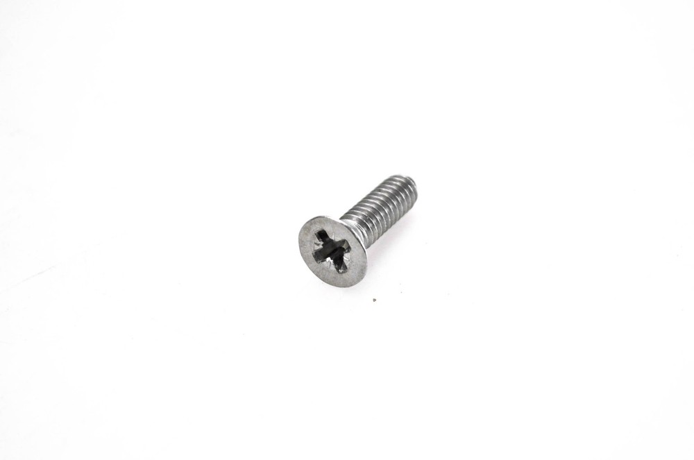 OMC 324579 Tie Bar Screw NOS