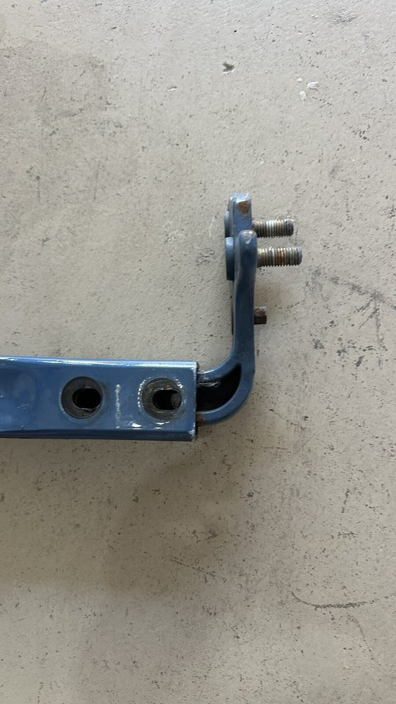 Peterbilt 579 Hood Hinge - Used