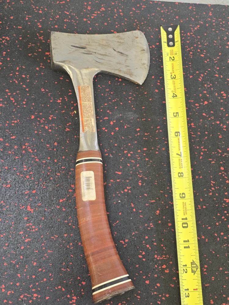 BARELY USED! * Estwing Sportsman’s Axe Hatchet E24A * SUPER NICE!