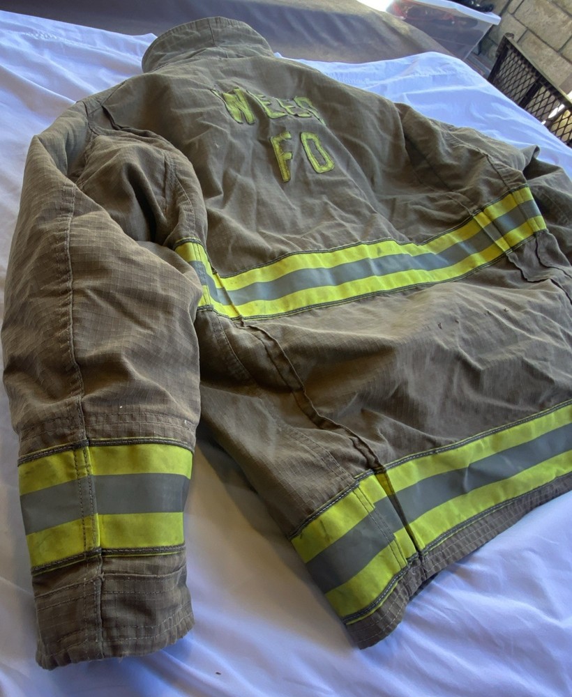 Globe Firefighter Turnout Coat Jacket Lined Tan Size 48x32 Halloween?