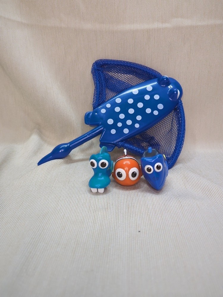 Disney Finding Nemo Dory Mr. Ray’s Dive & Catch Pool Bath Toy figure net lot set