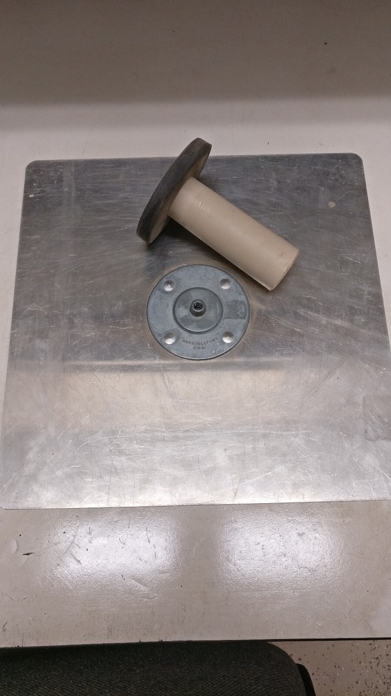 Eight assorted drywall/mud tools