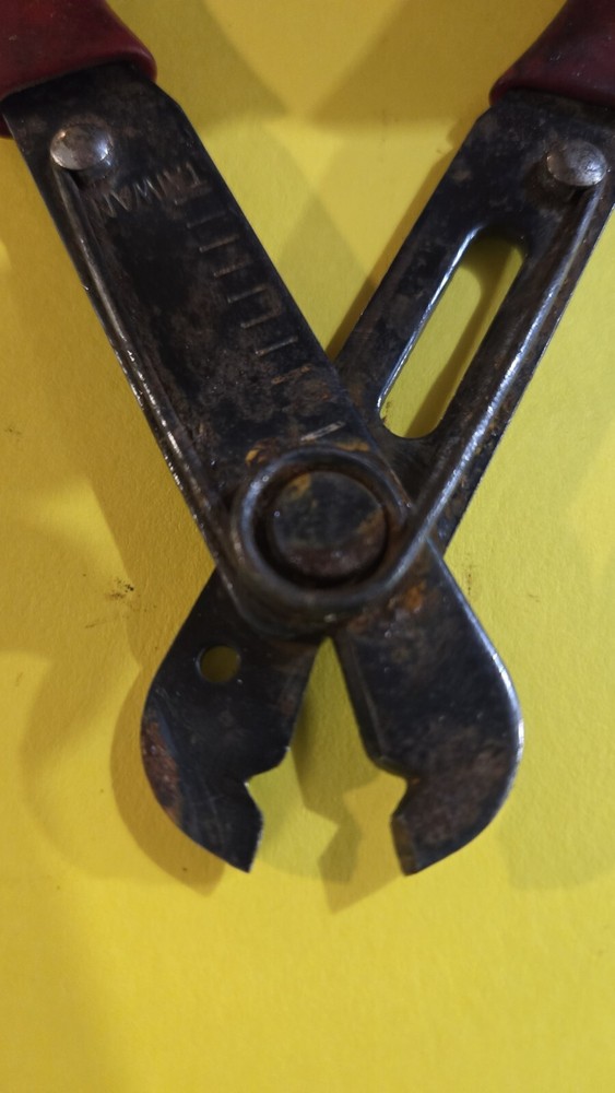 Multi-Function Wire Stripping & Cutting Pliers – Electrical Hand Tool Stripper