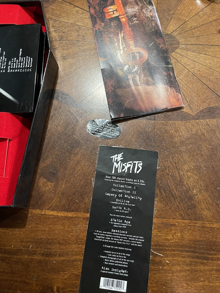 MISFITS Coffin Box Set Autographed Jerry Doyle Michale Dr Chud (Missing CD 1)