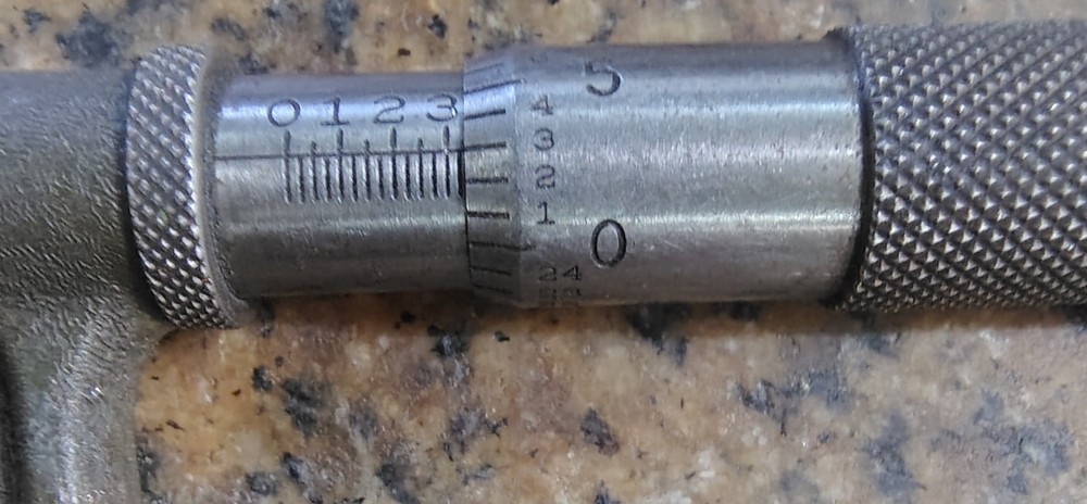 🗽 LUFKIN RULE NO 1942 1-2" MICROMETER