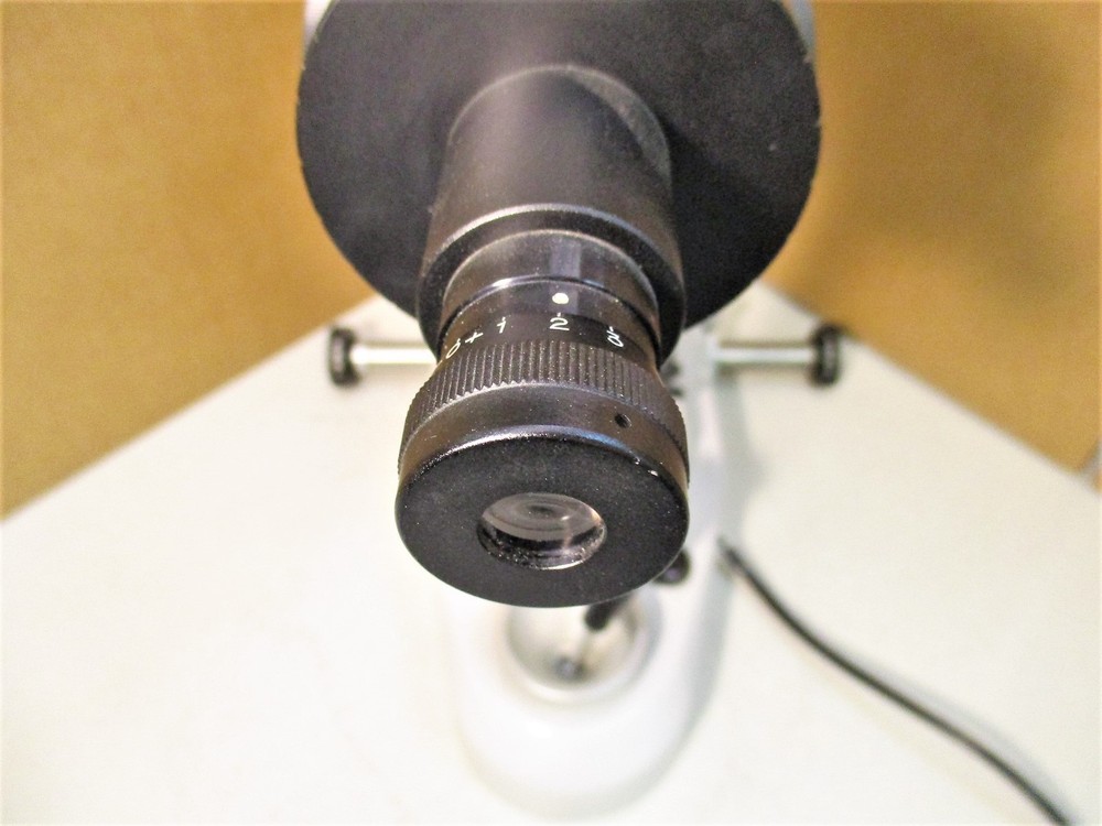 Nidek KM-300J Keratometer