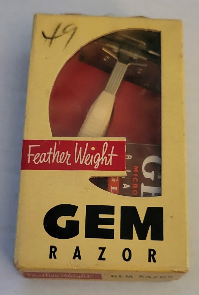 Gem Feather Weight Razor In Box with Blades