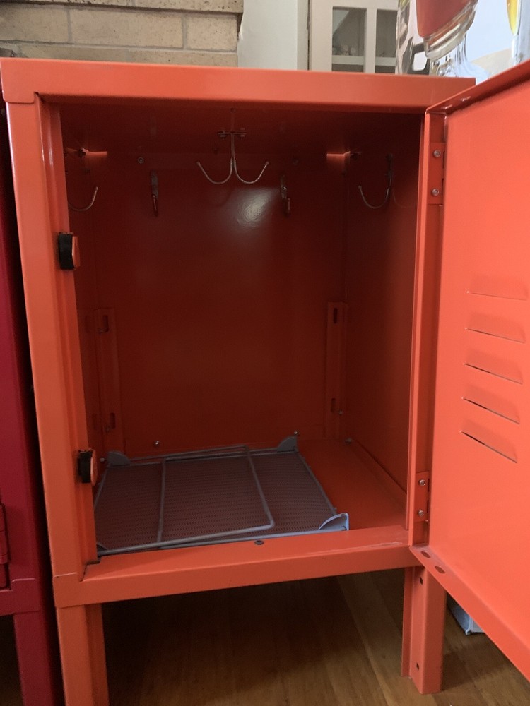 bedroom furniture set used