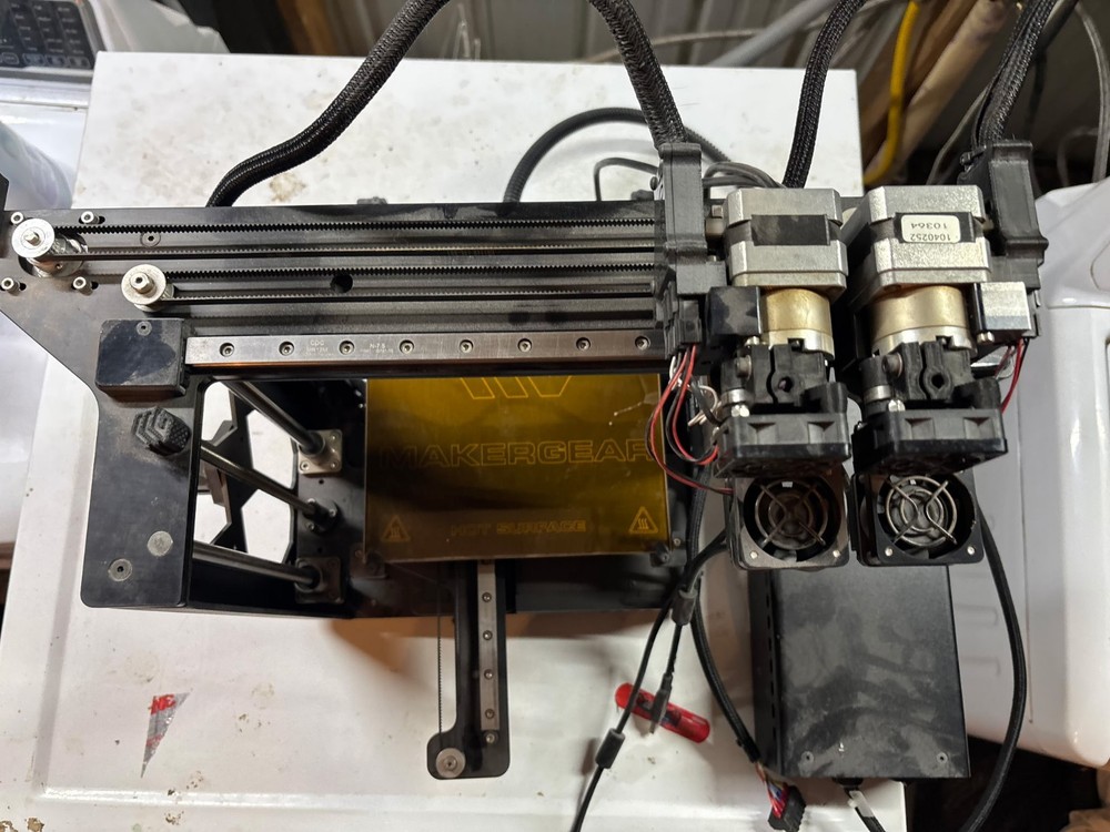 MakerGear M3-ID Dual. 3d Printer Lightly Used.