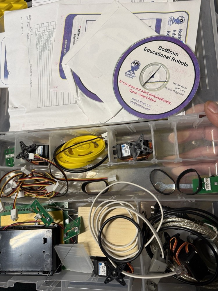 The BotBrain System for Teaching Robotics Evaluation Advanced Set ADV01 Lot Of 2