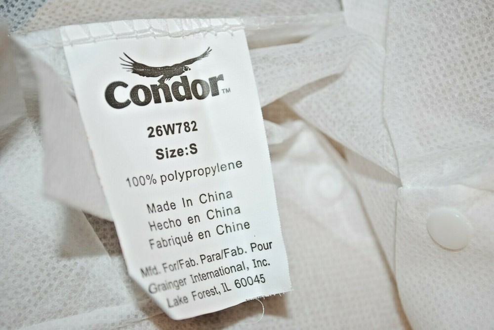 25 Condor White Snap Front Closure Polypropylene Disposable Shirt Small 26W782