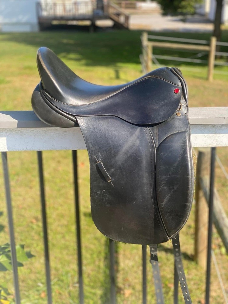 18” MW Albion Dressage Saddle
