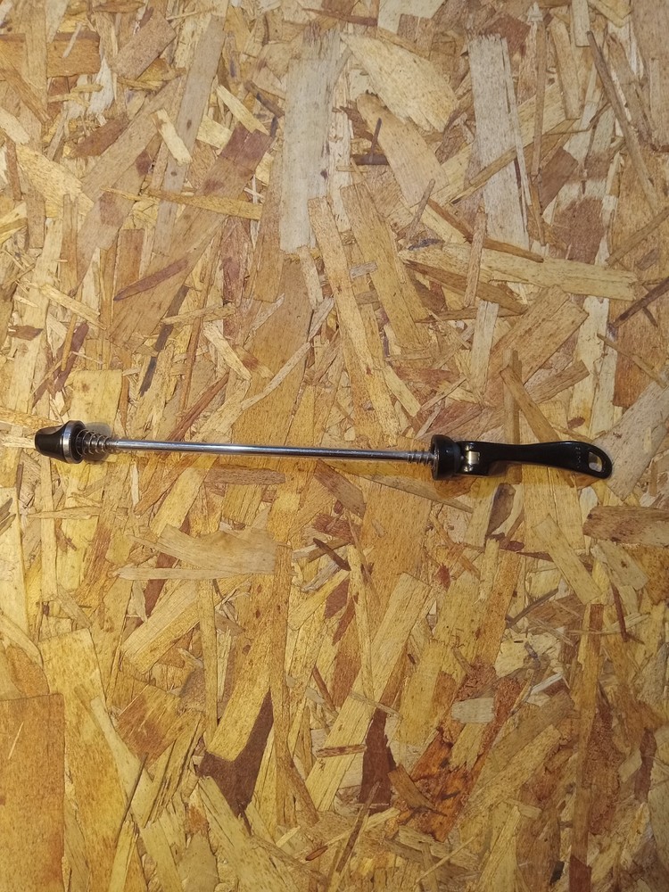Rear Quick Release 135mm Skewer NOS