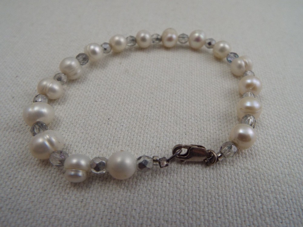 Genuine Freshwater Pearl Bracelet