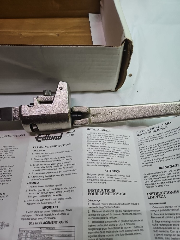 Edlund - U-12 - Counter-Mount Can Opener with Base