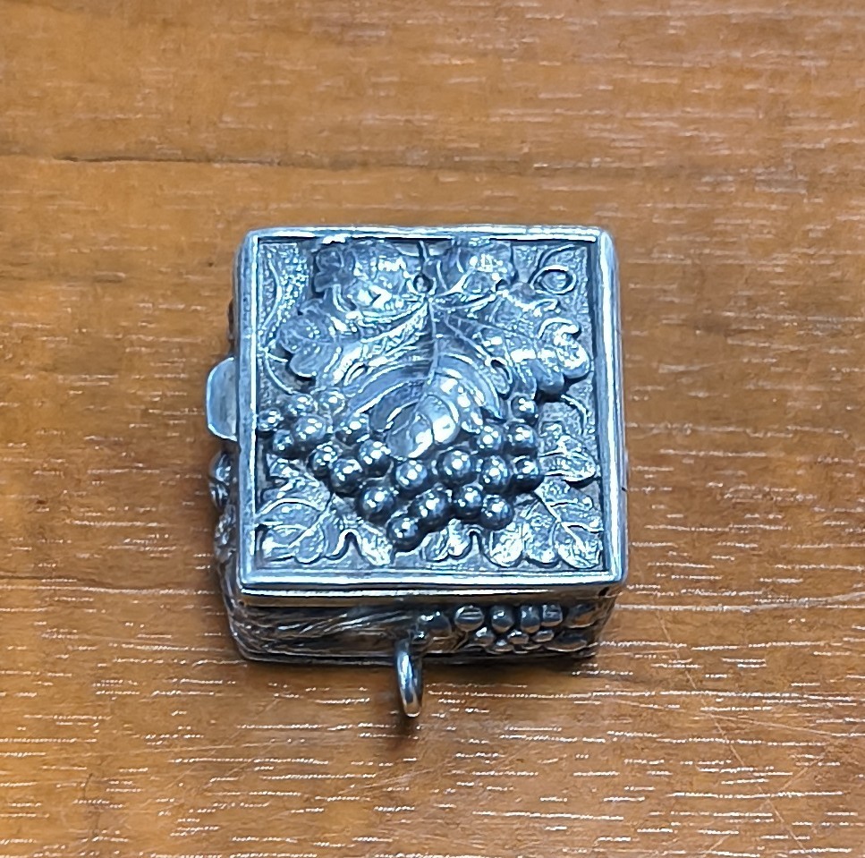 Vintage Sterling Silver 925 Grape & Leaf Pillbox Chatelaine / Pendant Box