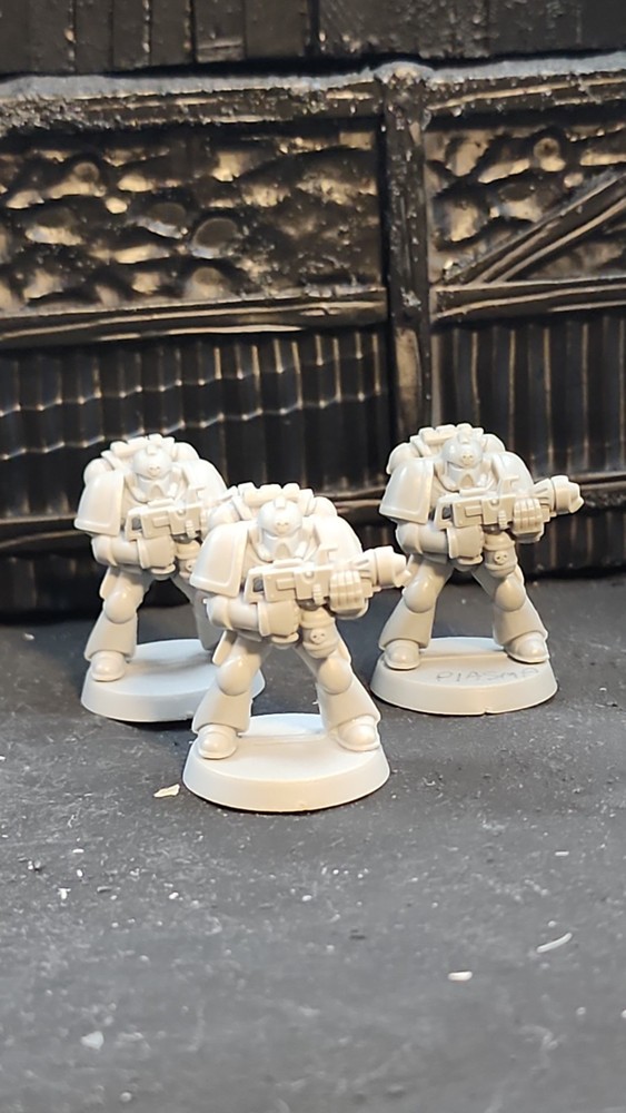 OOP Warhammer 40k Space Marine Flamer Monopose 2nd Edition Plastic Multi