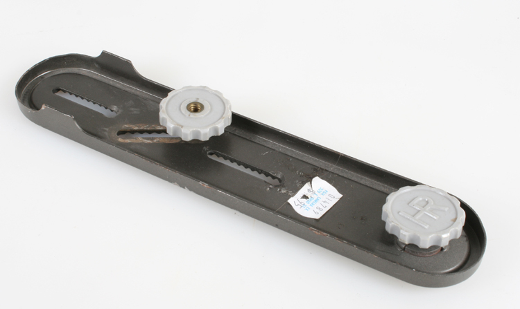 STRAIGHT CAMERA BRACKET WITH 2 SCREWS