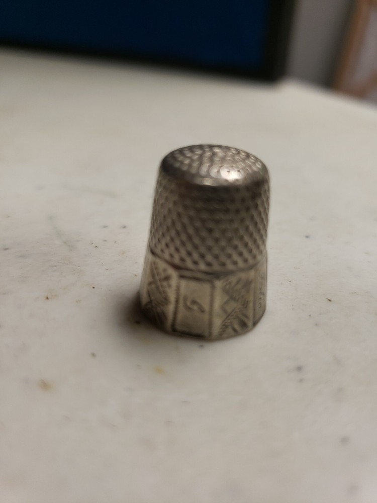 Vintage Engraved Sterling Silver Thimble Size 5