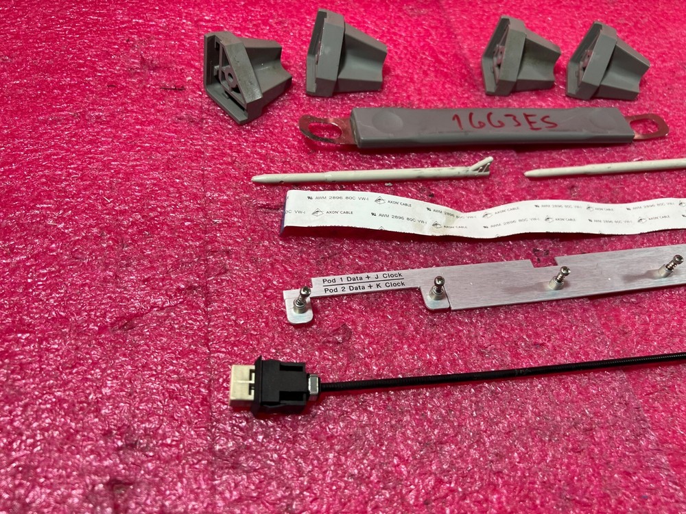 HP 1663ES LOGIC ANALYZER Accessories