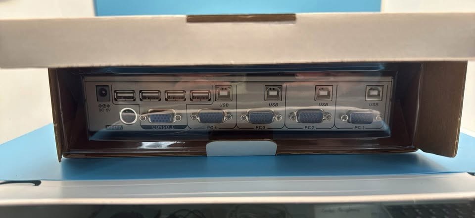 iView 4-Ports External KVM / audio / USB switch