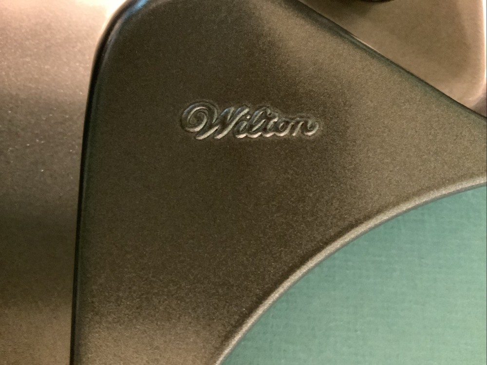 Wilton - Music Note Cake Pan