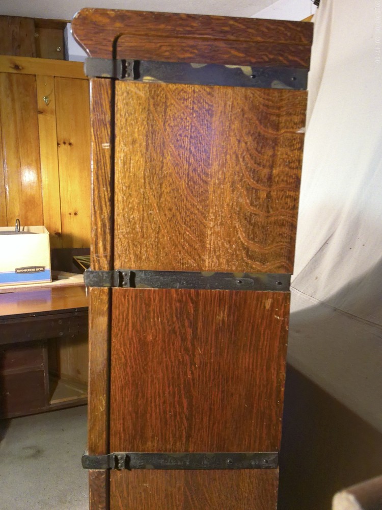 ANTIQUE GLOBE WERNICKE OAK STACKING BOOKCASE