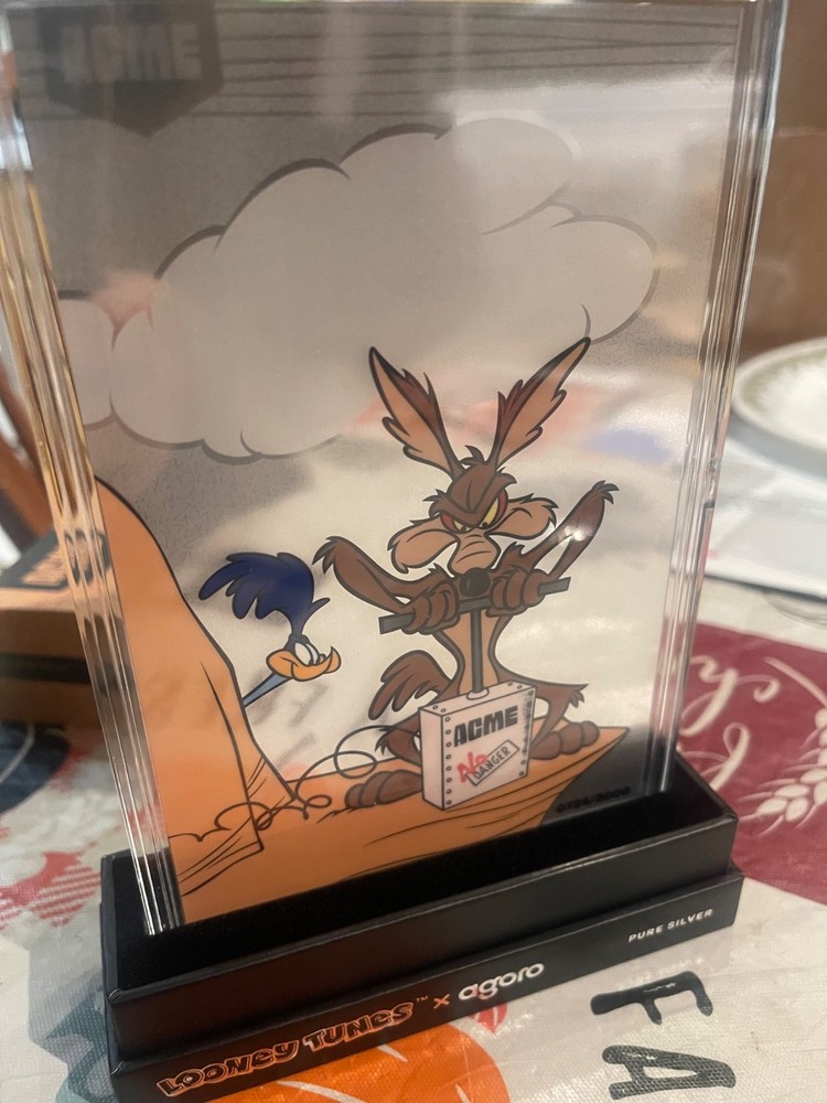 Looney Tunes Silver foil