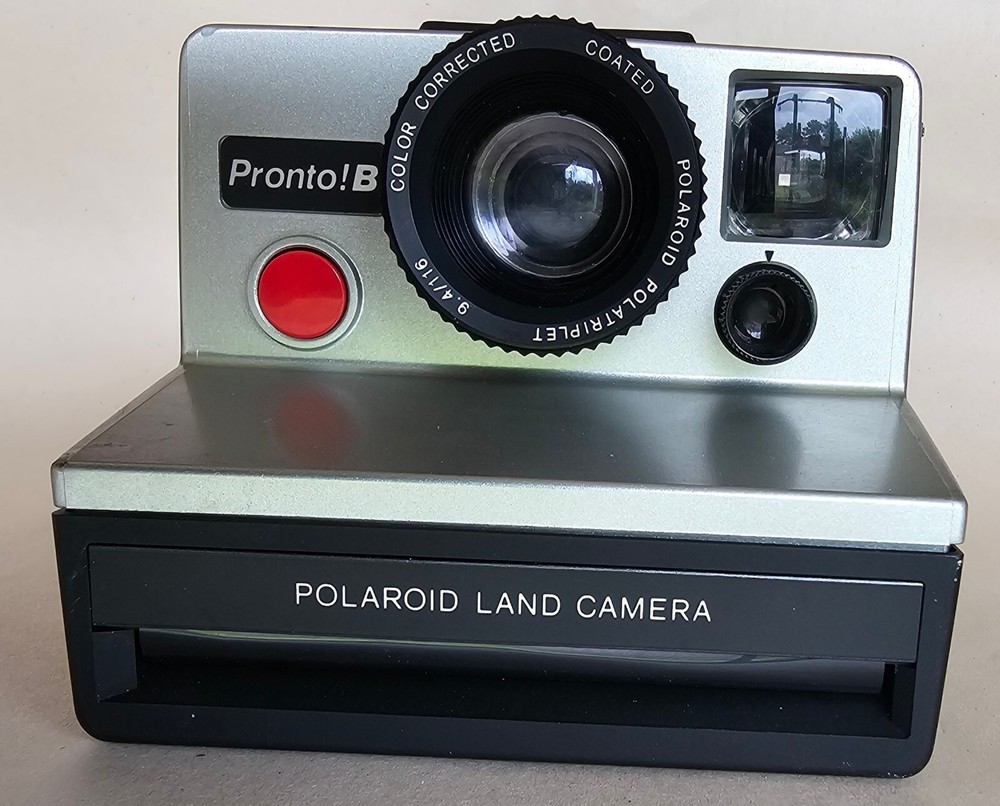 Pronto! B Polaroid Land Camera, Instant, UNTESTED