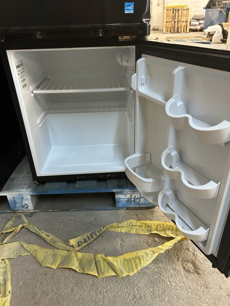 MicroFridge 2.9 cu. ft. Black Combination Unit Adjustable Shelves