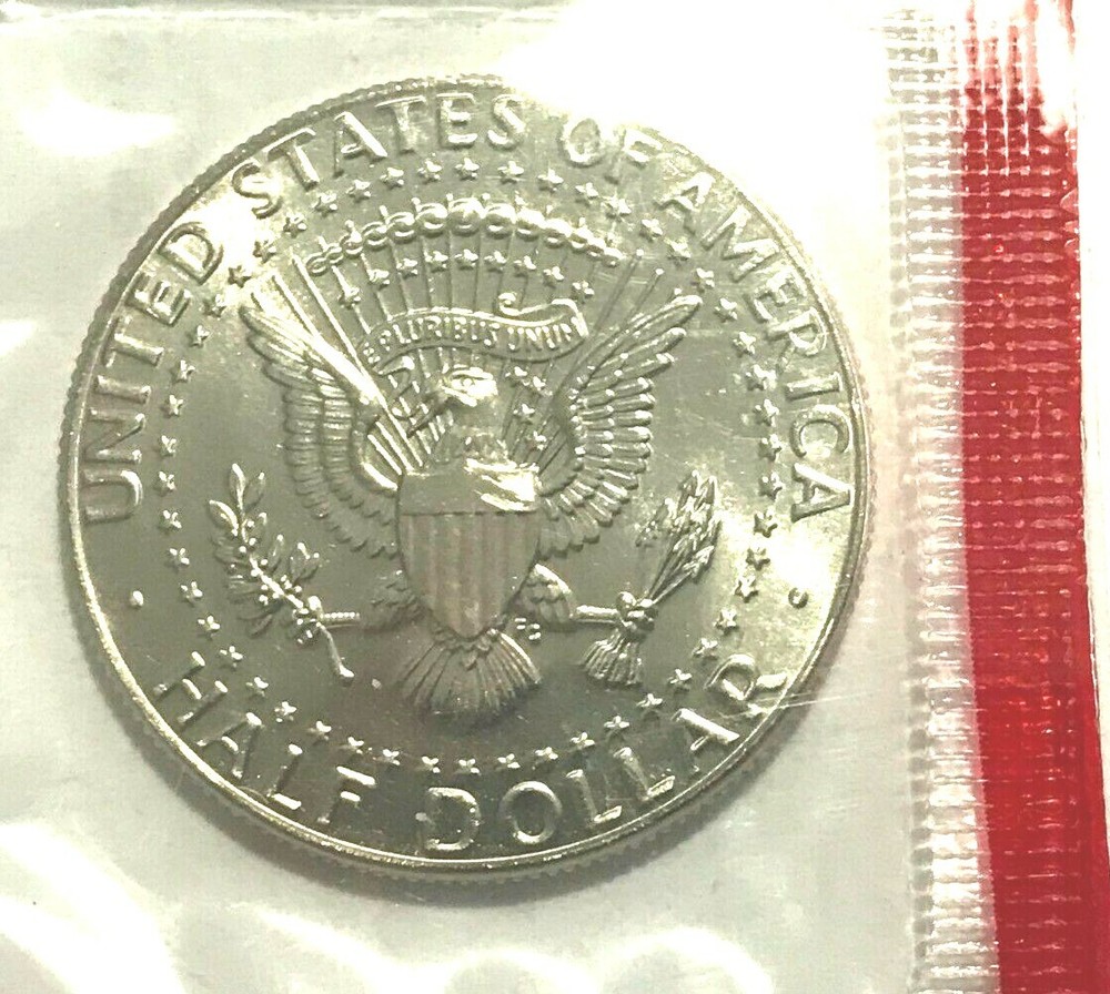2000 D Kennedy Half In Mint Cello (VERY NICE COIN)