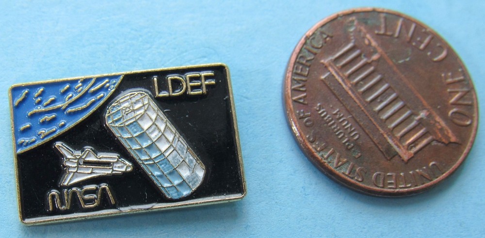NASA PIN vtg LDEF - Long Duration Exposure Facility - SPACE SHUTTLE