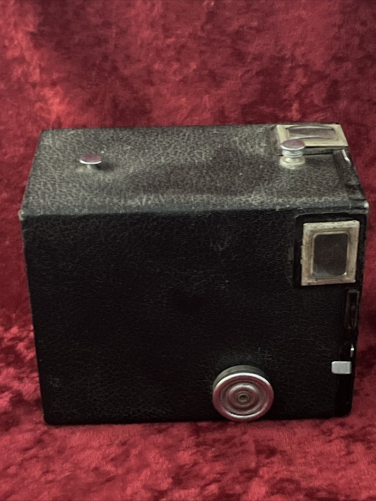 Kodak Brownie Target Six-20 Box Camera - Untested - Vintage Art Deco